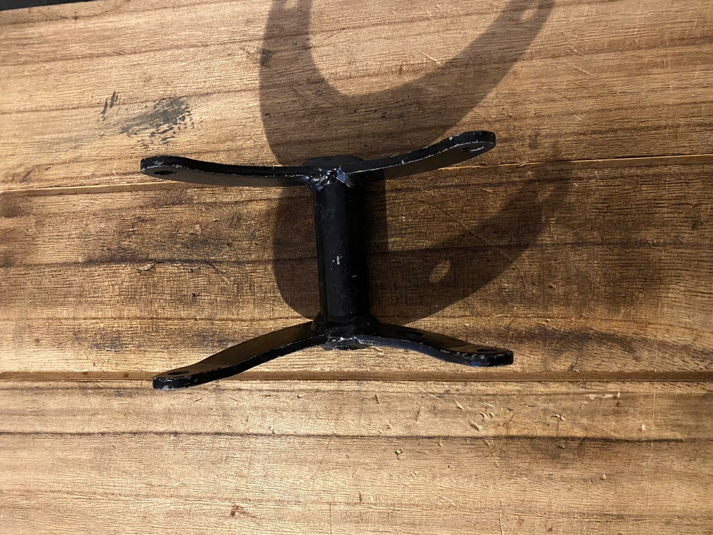 Supporto Motore  Centrale Villa 125 cc Motore SACHS Euro 35 più spese di spedizione