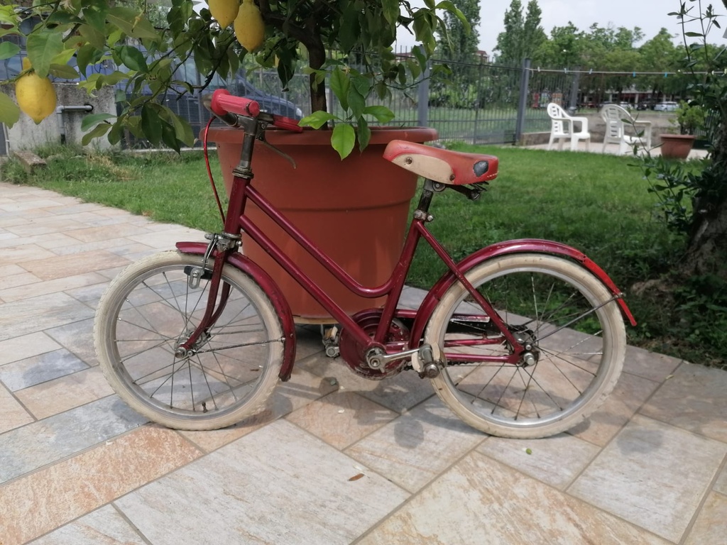 Bici bimba rossa vintage