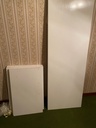 Scrivania i legno bianco completa di mensole