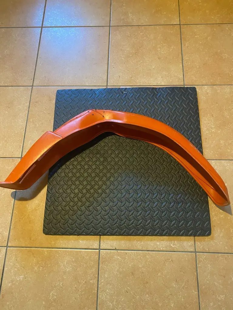 Parafango Anteriore Arancione Originale SWM 125/250 dà Ripristinare Euro60  più spese di spedizione