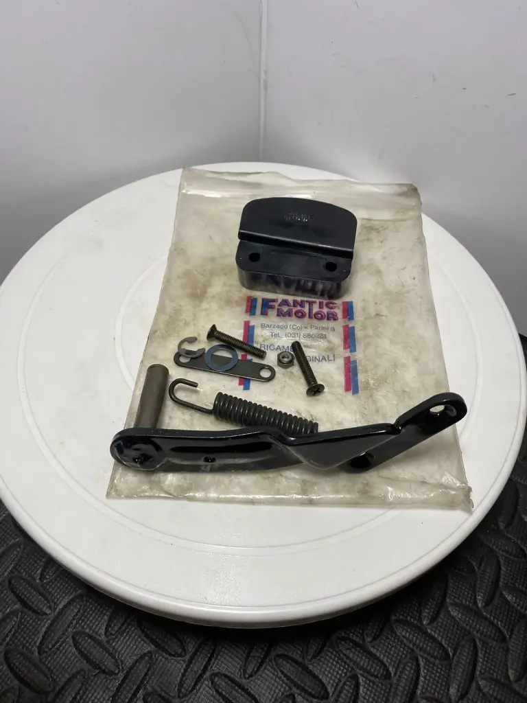 Kit Originale Tendicatena Fantic Trial 303 Euro 45 più spese di spedizione
