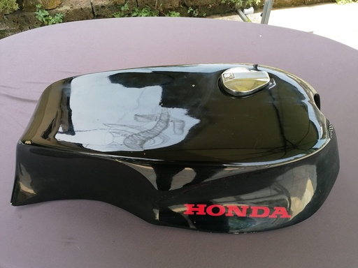 [RIF.95]  Vecchio Serbatoio in resina per moto da corsa Euro 80 più spese di spedizione