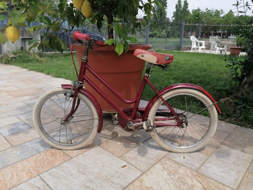 [RIF.25] Bici bimba rossa vintage