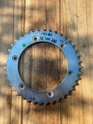 [RIF.226] Corona in ferro 39 denti Honda xl 500/600 1983/84
