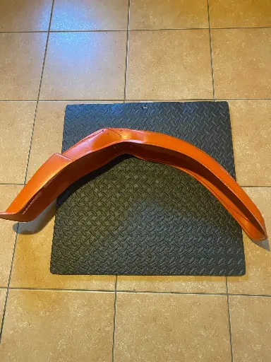 [RIF.874] Parafango Anteriore Arancione Originale SWM 125/250 dà Ripristinare Euro60  più spese di spedizione