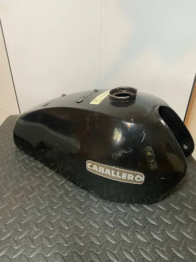 [RIF.905] Serbatoio Nero Originale Fantic Caballero 50cc modello 190 Regolarità casa Euro 100 più spese di spedizioni